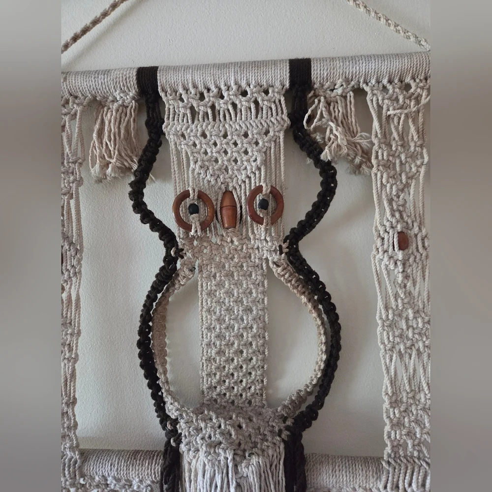 Large BoHo Owl Macrame Jute Bead Wall Hanging Vintage 1970's MCM Folk Art
